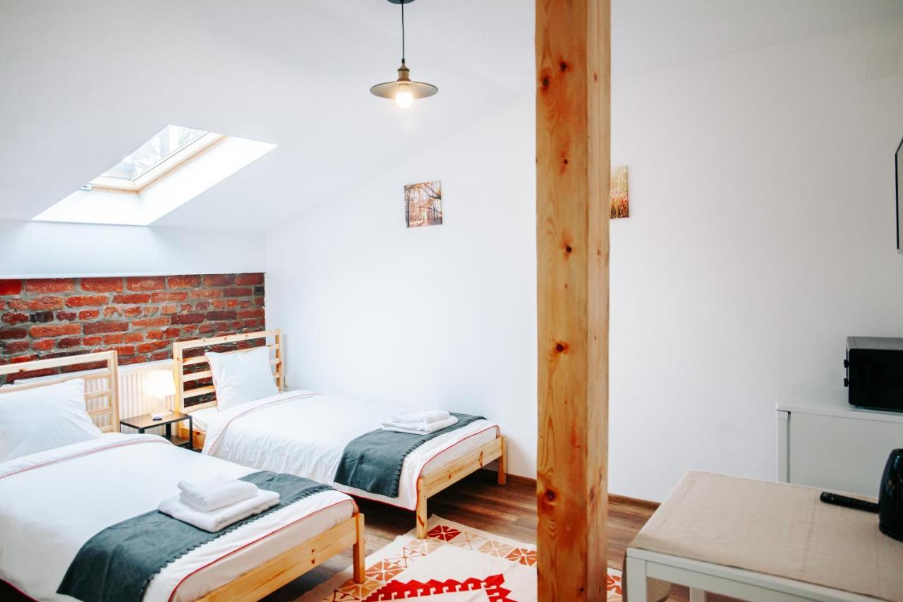 Kali Host Home Away From Home Târgu-Mureş Eksteriør billede