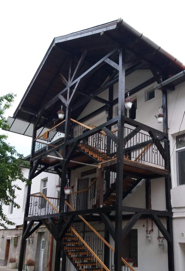 Kali Host Home Away From Home Târgu-Mureş Eksteriør billede